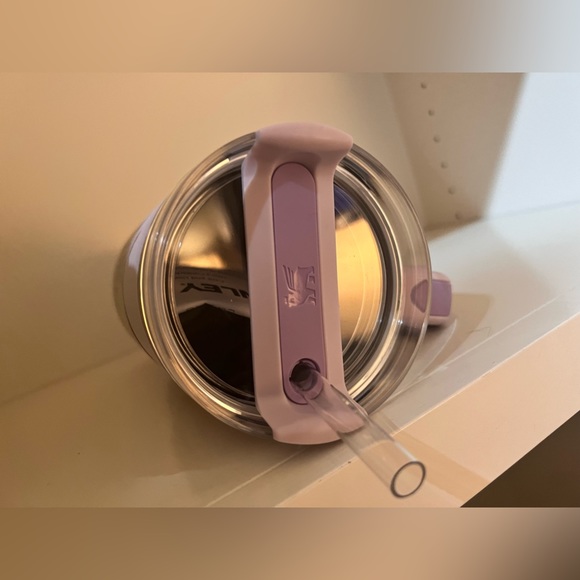 🎉LAST PIECE🎉Stanley 40 oz. Quencher H2.0 FlowState Tumbler Orchid - Picture 9 of 9